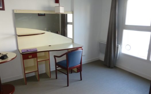 69003 LYON PART DIEU STUDIO MEUBLE 18m2