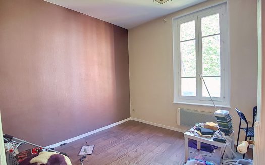 LYON 69008 PROX BERTHELOT MONPLAISIR ET TRAM APPARTEMENT T2 35m2