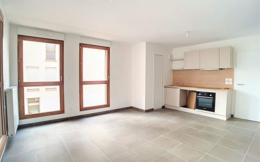 69008 LYON PLACE BELLEVILLE LOCATION APPARTEMENT T3 59m2 + GARAGE